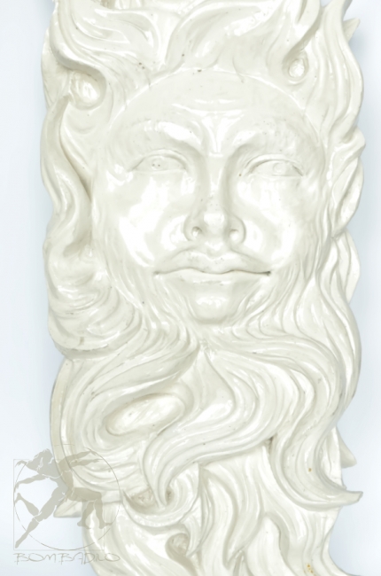 Wyjątkowy ręcznie rzeźbiony wizerunek Swaroga słowiańskiego boga ognia i kowalstwa. Doskonały pomysł na prezent. Sklep internetowy Bombadilo