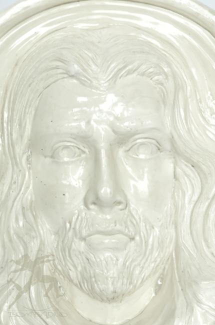 Stylowa ozdoba na ścianę Twarz Jezusa rzeźbiona. Sklep internetowy Bombadilo