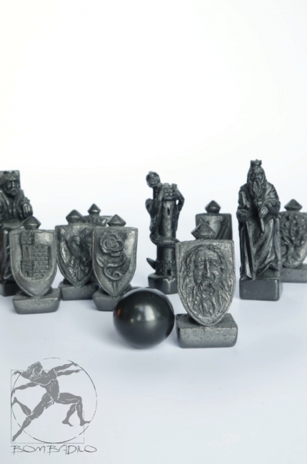 Unikatowe figury szachowe rzeźbione dla kolekcjonera miłośnika sztuki. Polski produkt